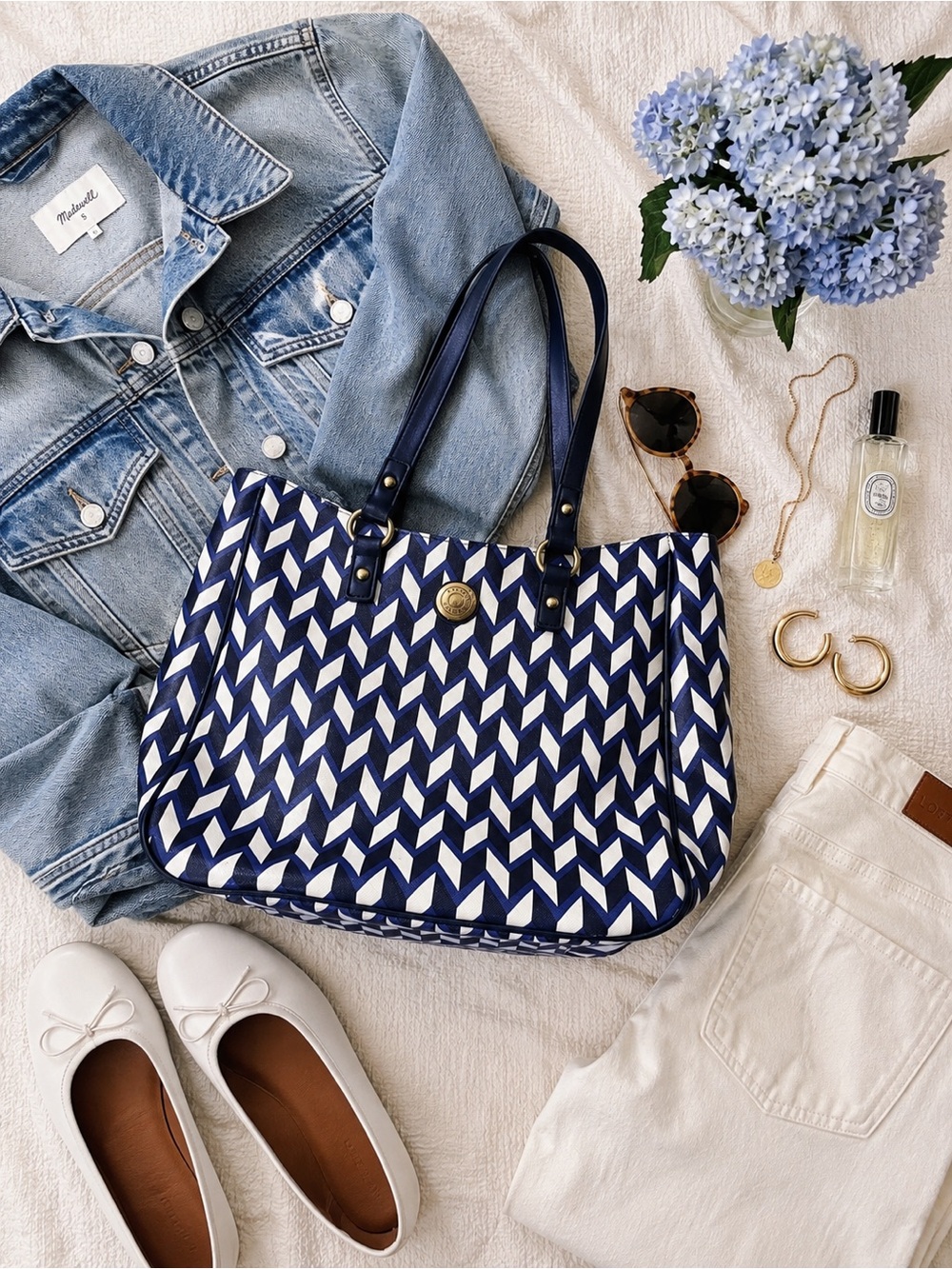 Tommy Hilfiger Navy and White Chevron Pattern Tote